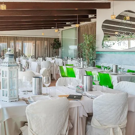 Corallo 4* サン・ベネデット・デル・トロント